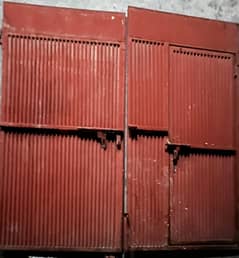 Main Gate 8 ft × 7 ft, 18-20 high gauge quality