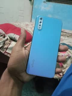 vivo s1