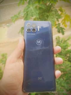 moto one 5g UW