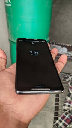 Google pixel 2xl  non pta 4gb 128gb sell 03114505357