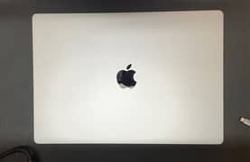 Macbook Pro 16inches M1 16gb 1Tb ssd
