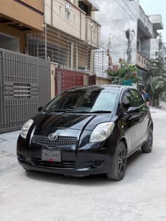 Toyota Vitz 2012