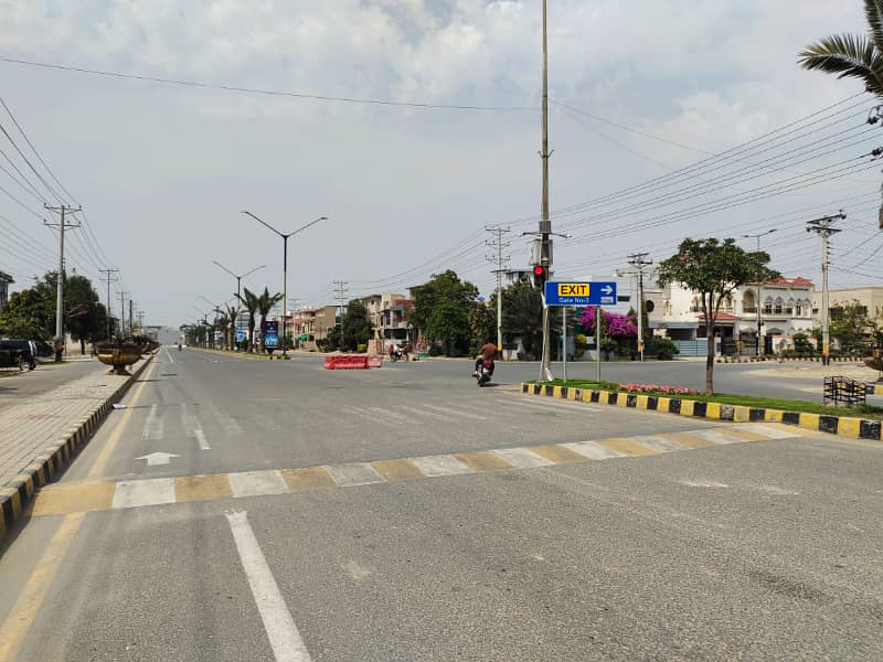 G Block 10 Marla Builder Location Residential Plot Available For Sale 3