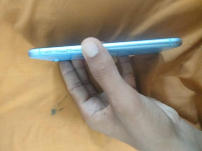 iPhone XR 64 exchange possible non pta 3