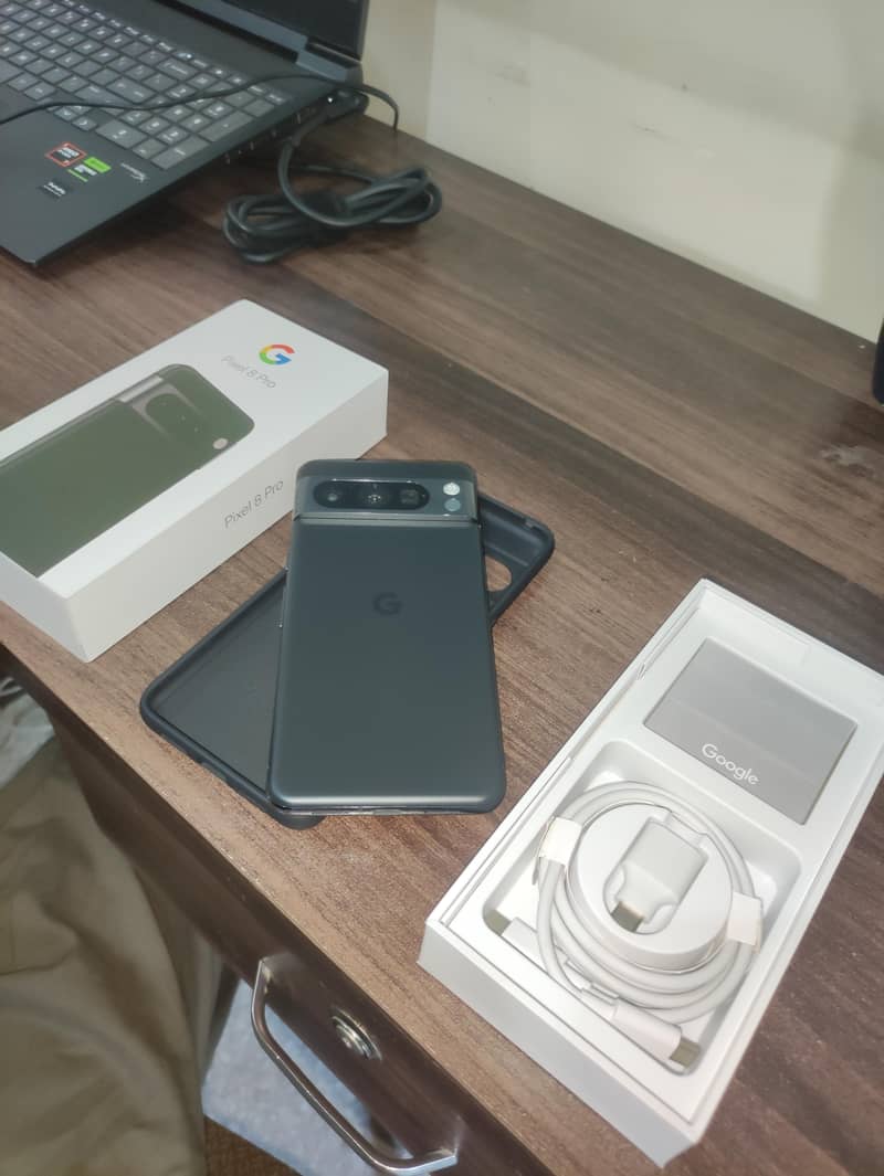 Google Pixel 8 Pro 128 with BOX-Scratchless 1