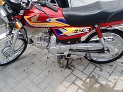 Honda CD70 2024