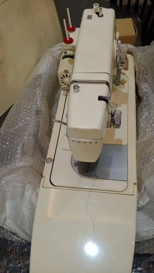 Janome sewing machine with multiple functions 2