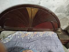 old bed dresing