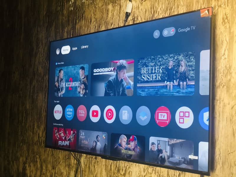 TCL p735 10by10 all ok with box and remote only 0
