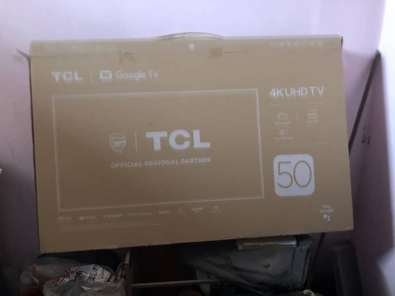 TCL p735 10by10 all ok with box and remote only 7