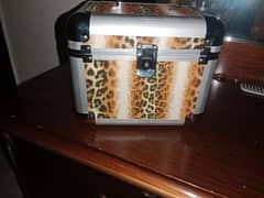 makeup box