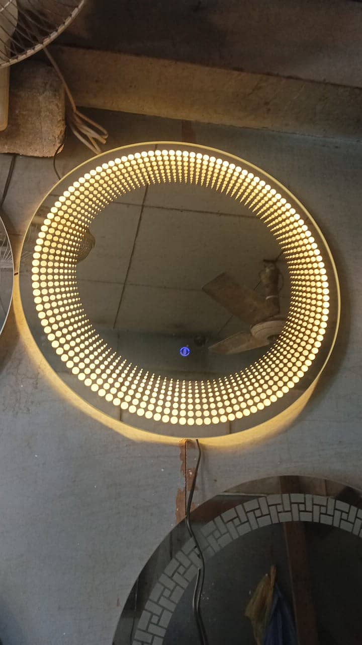 Light mirror with touch sensor 0