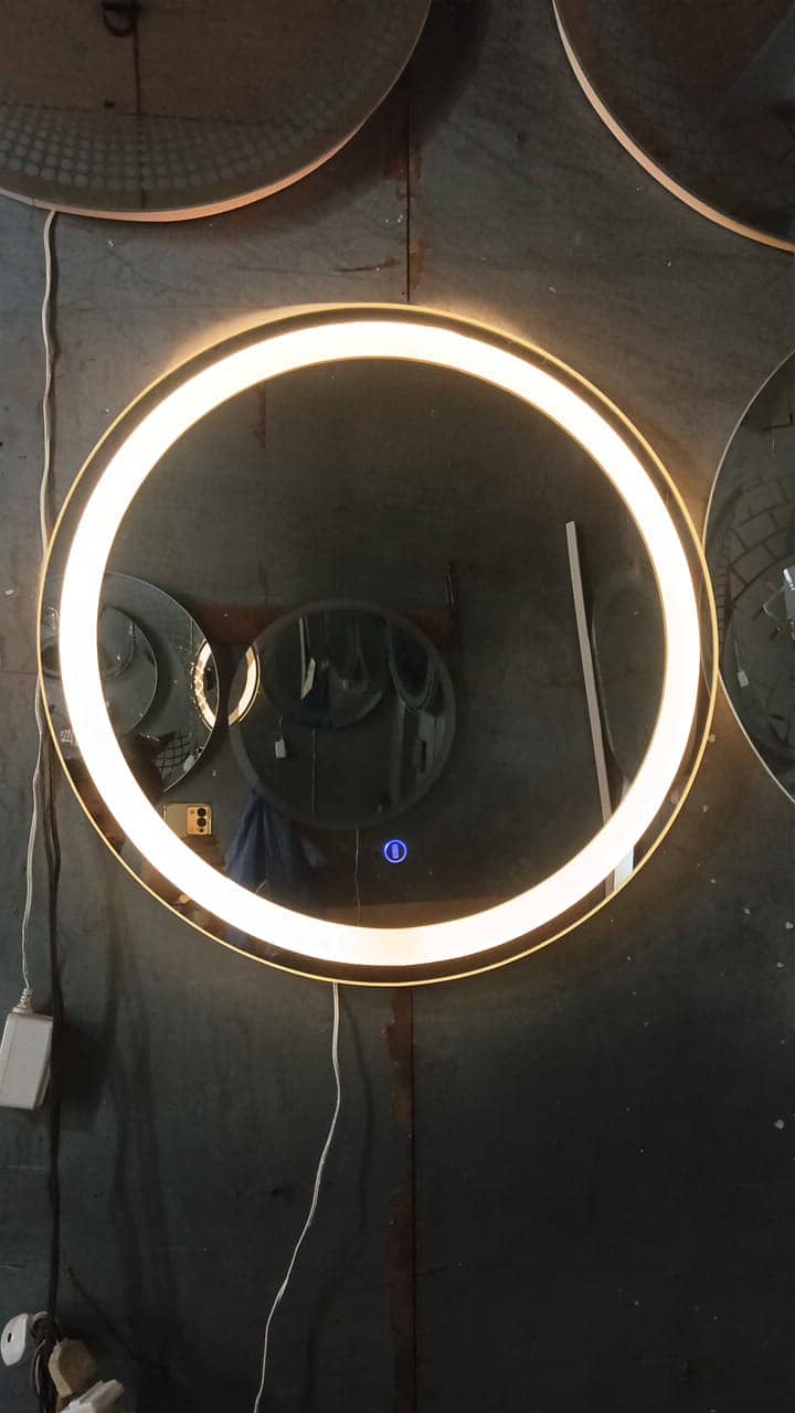 Light mirror with touch sensor 1