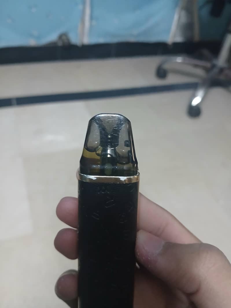 Oxva Xlim Go pod with 0.6ohm coil in 10/10 condition 1