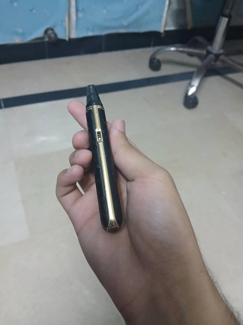 Oxva Xlim Go pod with 0.6ohm coil in 10/10 condition 2