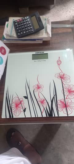 Digital Glass Scale