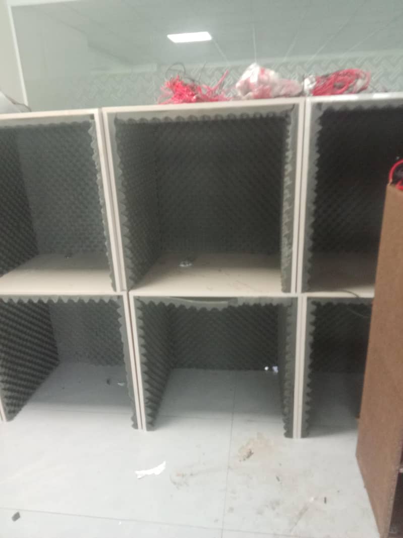 Tables and Sound proof Table boxes 0