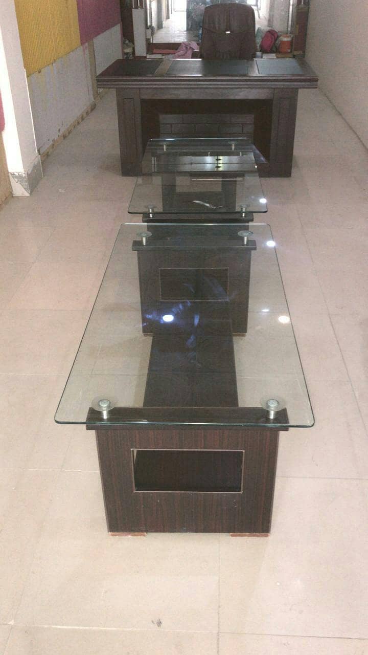 1 piece centre table for sale 2