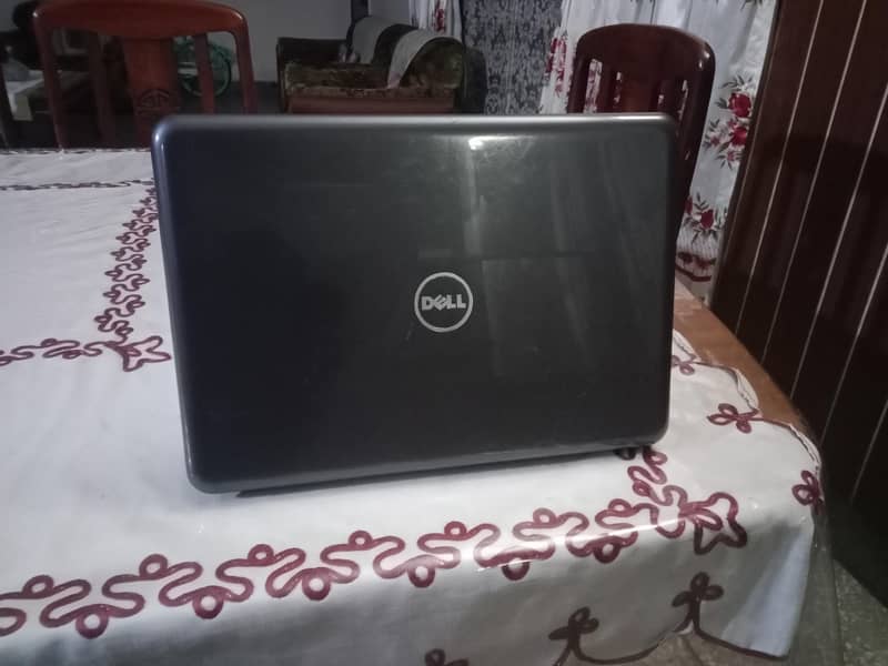 Dell latitude 3380 core i3 6th gen professional series ddr4 ram, m2 4