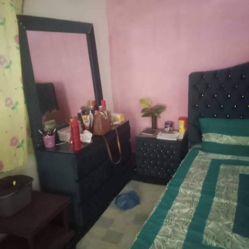 bed set with side tables and dressing plus metrus 1