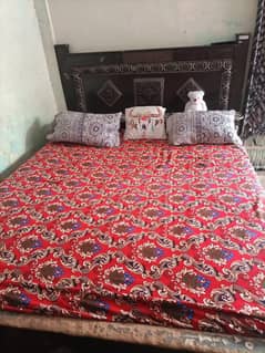 medium size bed