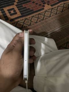 iphone 4s pta approved 32GB