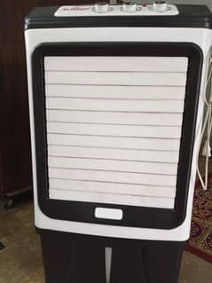 Cooler for sale last year Liya tha use nahi hua.