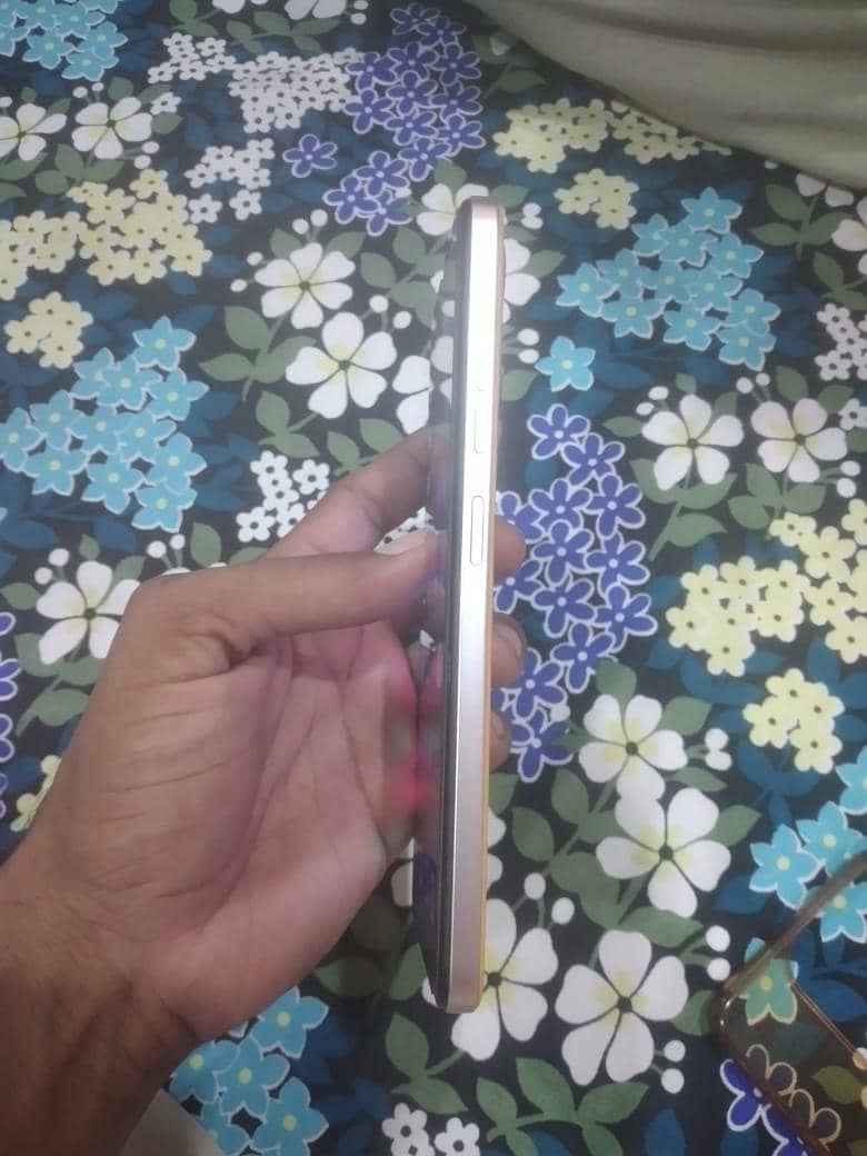 Tecno spark 10c 4/128 10/9 all ok with complete box 2