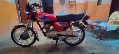 Selling Honda CG125 (2011)