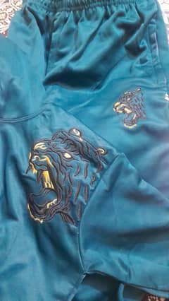 hoddi and track souts available