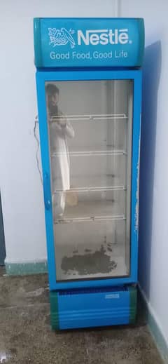 Chiller/Display cabinet/Refrigerator