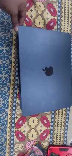 MacBook pro  m2 2022
