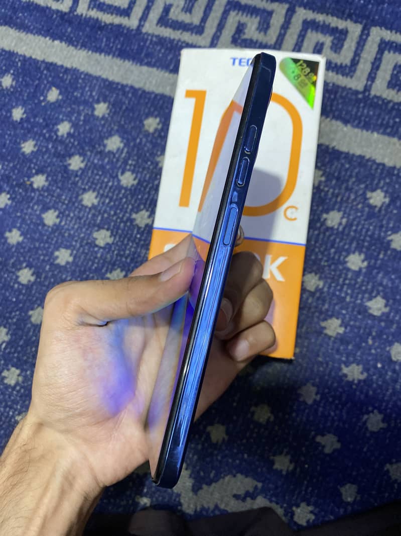 Tecno Spark 10c 4/128 with box 1