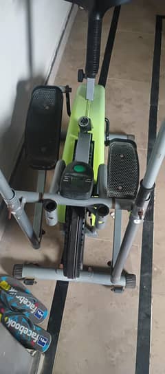 IMPORTED Elliptical Bike/Cycle Exercise Bike Air bike Hydro Fitness