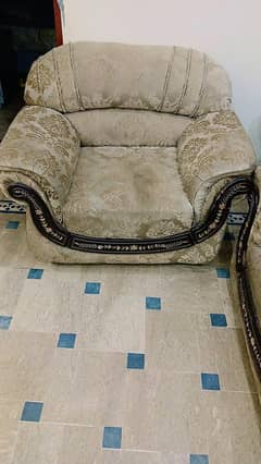 Sofa set in good condition.