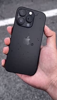 15 Pro Black Colour