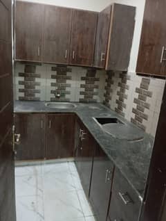Full house for rent 3bad 4 bathroom 2 kitchen tile flooring woodwork