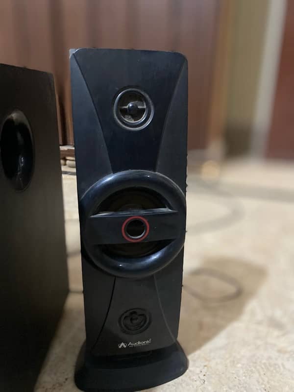 good condition Bluetooth speaker audionic  good condition 5