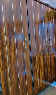 3 door big wardrobe dressing bed