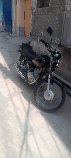 Suzuki GS 150