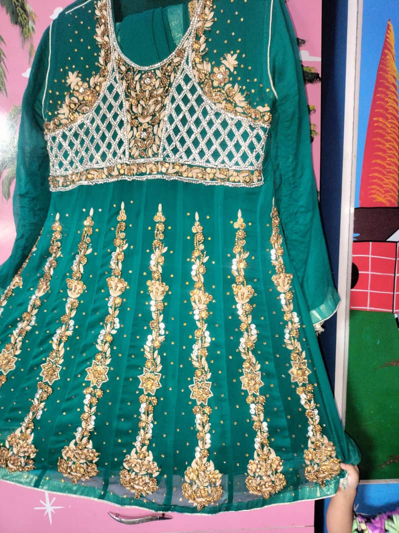 New condition one time use medium size 3