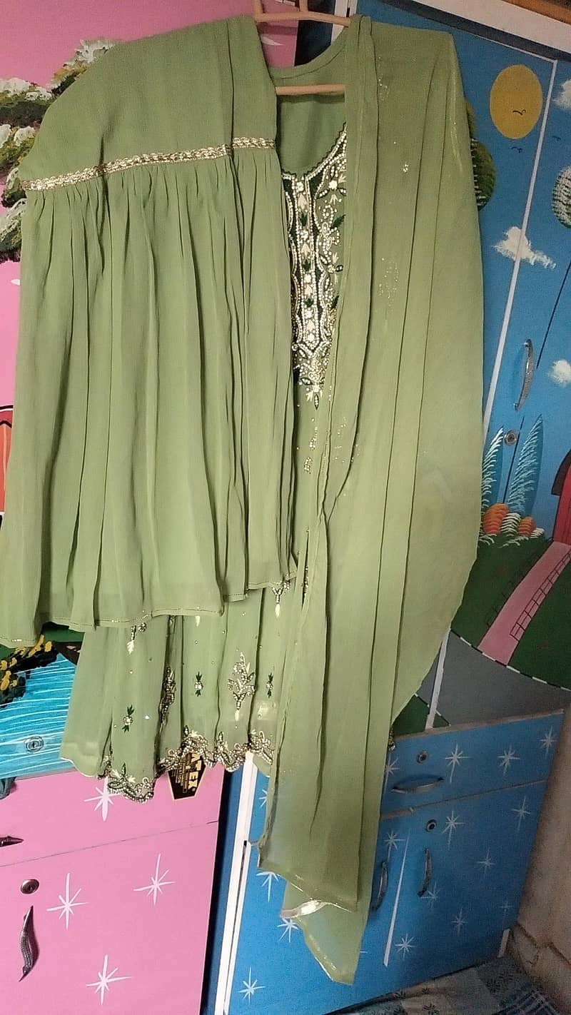 New condition one time use medium size 6