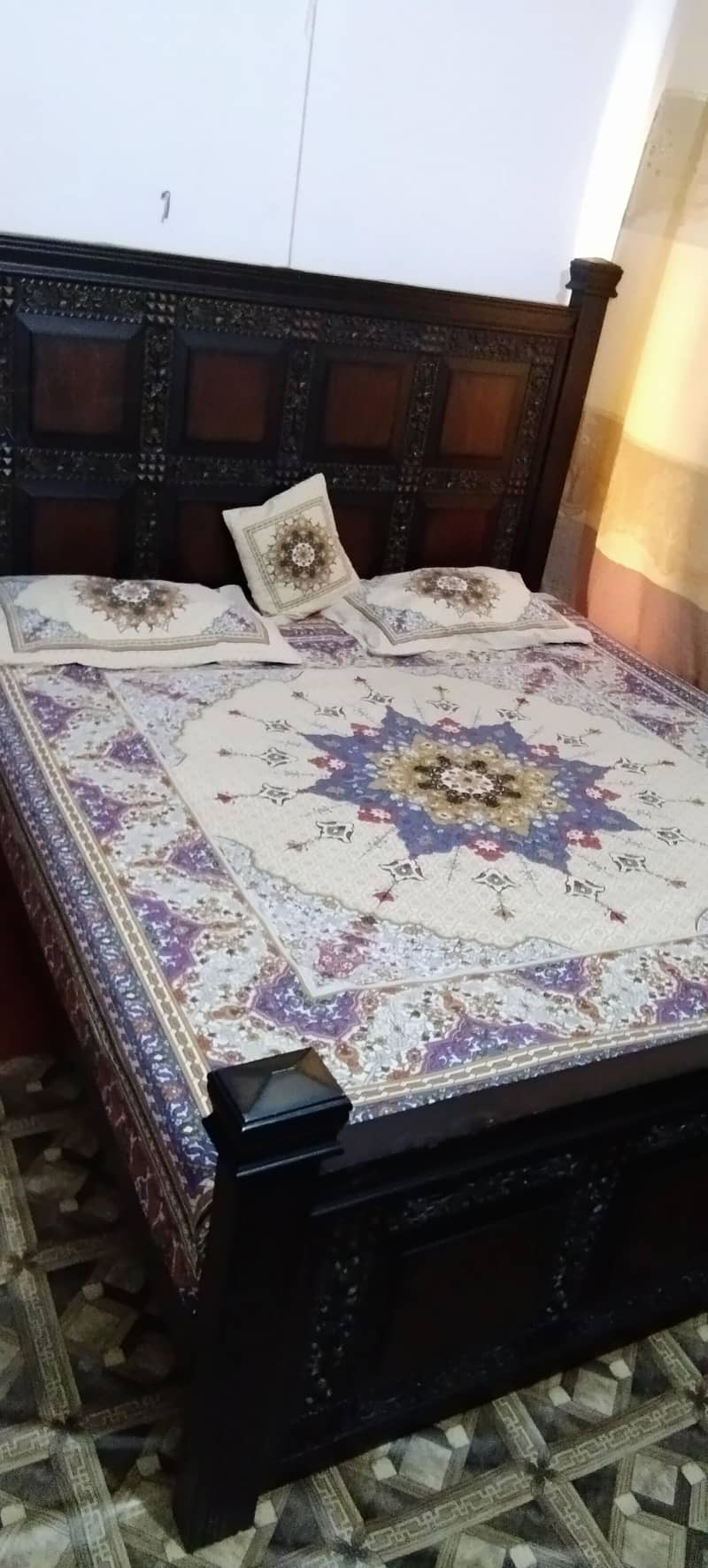 Bed with side table with dressing table 3
