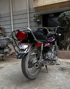 Honda CG - 125 2017 black color for sale
