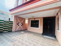 Exquisite 10 Marla Designer House 5 Bedrooms | 7 Washrooms | Double Storey
