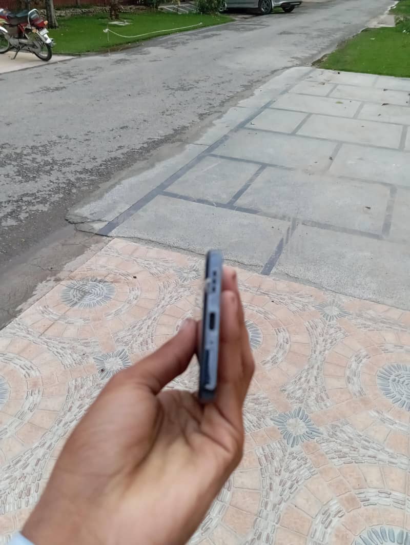 condition 10 by 10 only  mobile number 03010681158 3