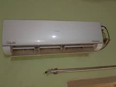 haier AC 1 ton DC inverter. 03234811011