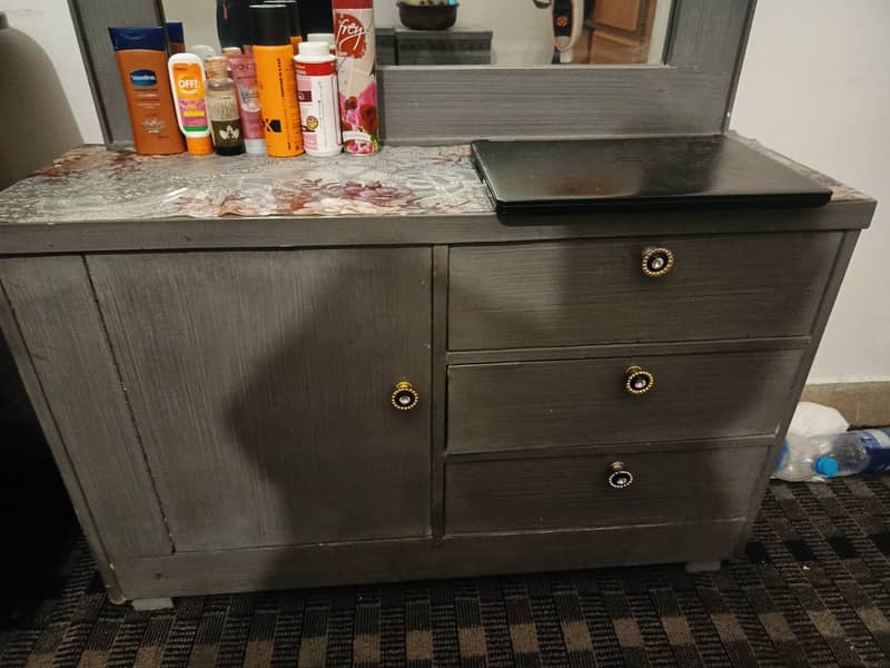 Bed Set (2 Side-Tables and Dressing Table) 13