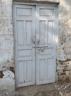 Door with chugat wooden made door