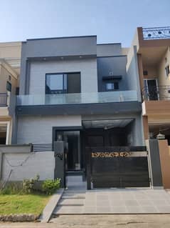 5 Marla Brand New House For Sale In Lake City Sector M7-B